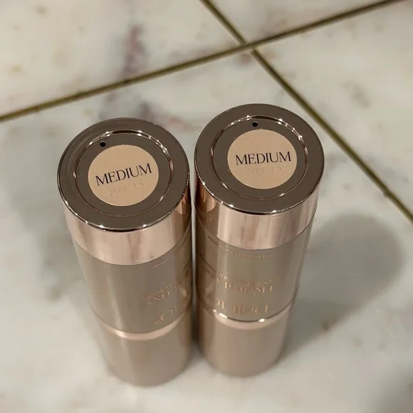 NEW Doll 10 HydraLuxe Smoothing Foundation 1 Fl Oz - Shade Medium Set of 2 - Picture 2 of 10